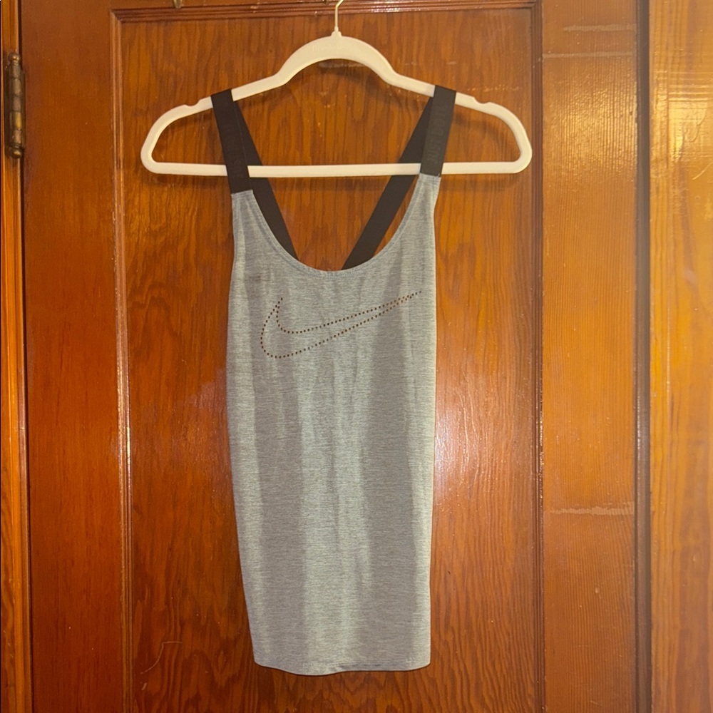 Nike Women's Black and Gray Tank Top